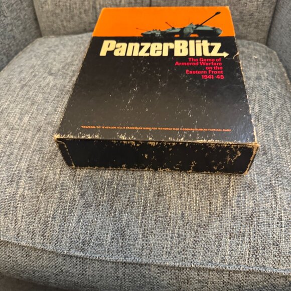 PanzerBlitz (open, punched) The Avalon Hill Game Co 807 - Picture 2 of 12